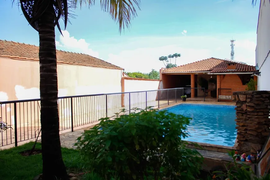 Foto 1 de Casa com 4 Quartos à venda, 210m² em Areião, Piracicaba