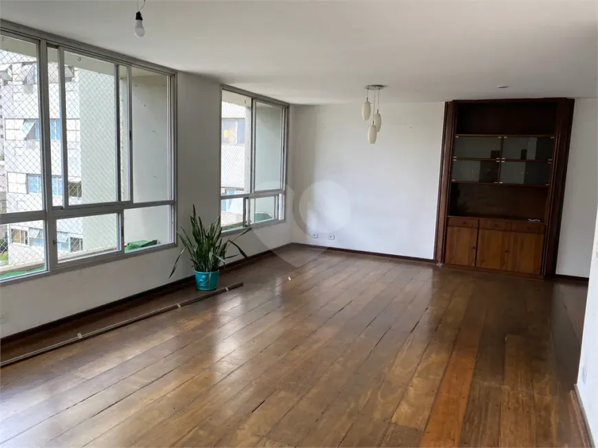 Foto 1 de Apartamento com 3 Quartos à venda, 154m² em Bela Vista, São Paulo