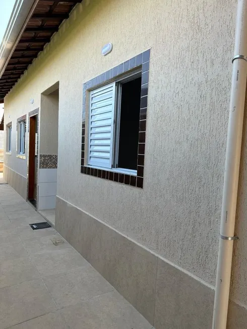 Foto 1 de Casa com 2 Quartos à venda, 81m² em Jardim Nova Itanhaem, Itanhaém