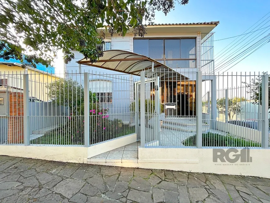 Foto 1 de Casa com 3 Quartos à venda, 360m² em Glória, Porto Alegre