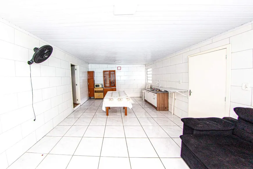 Foto 1 de Casa com 3 Quartos para alugar, 300m² em Divina Providência, Santa Maria