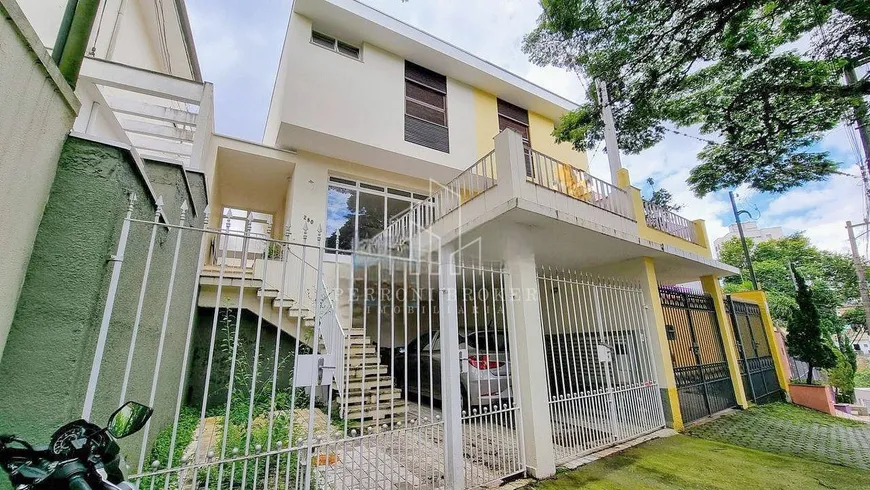 Foto 1 de Casa com 3 Quartos à venda, 183m² em Alto de Pinheiros, São Paulo