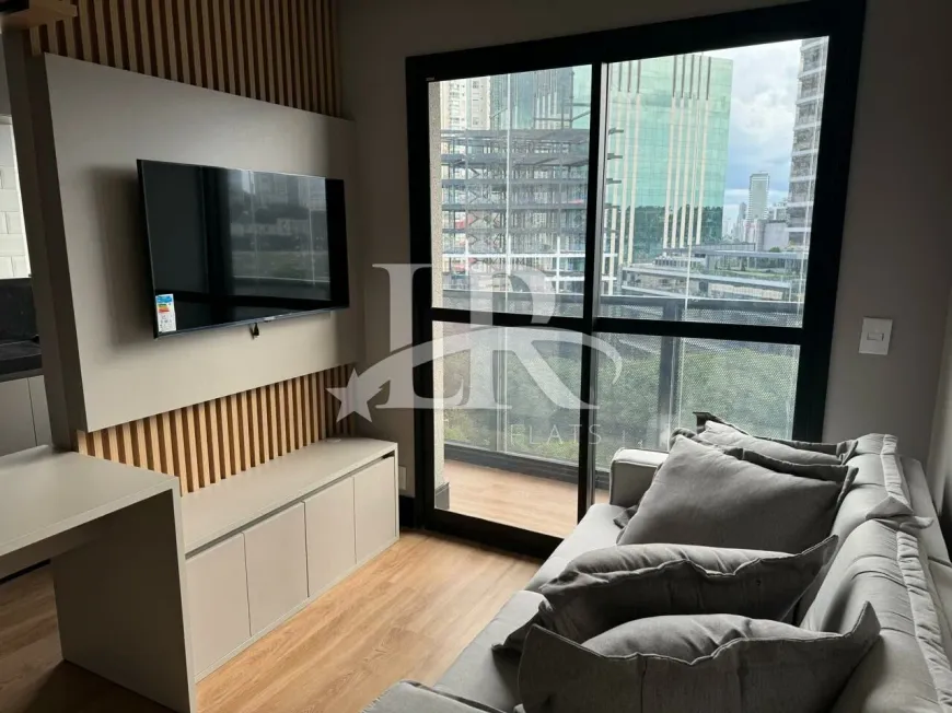 Foto 1 de Flat com 2 Quartos para alugar, 42m² em Vila Olímpia, São Paulo