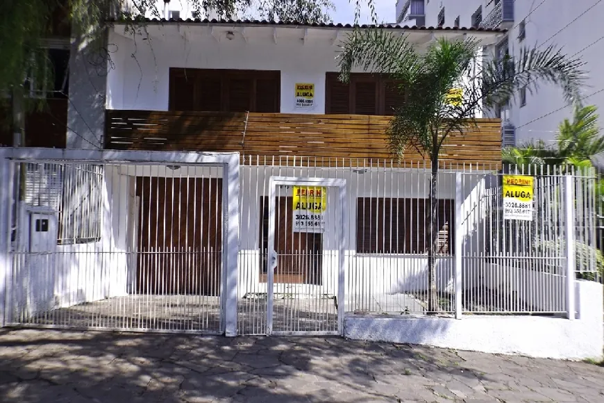 Foto 1 de Casa com 3 Quartos para alugar, 400m² em Bela Vista, Porto Alegre