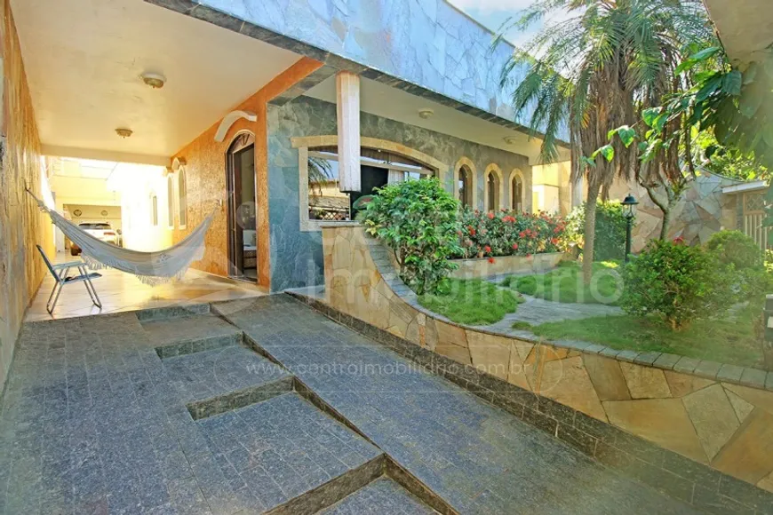 Foto 1 de Casa com 4 Quartos à venda, 180m² em Stella Maris, Peruíbe