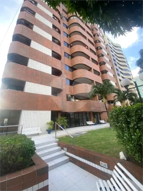 Foto 1 de Apartamento com 3 Quartos à venda, 149m² em Patriolino Ribeiro, Fortaleza