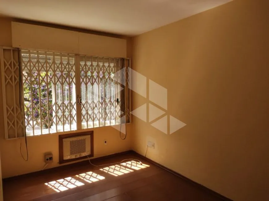 Foto 1 de Apartamento com 1 Quarto para alugar, 50m² em São João, Porto Alegre