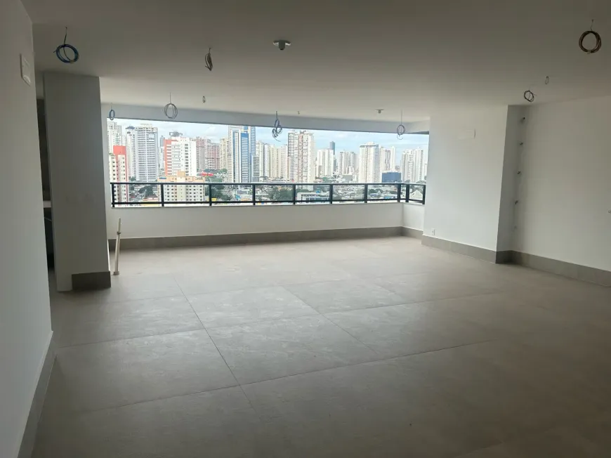 Foto 1 de Apartamento com 3 Quartos à venda, 221m² em Setor Oeste, Goiânia