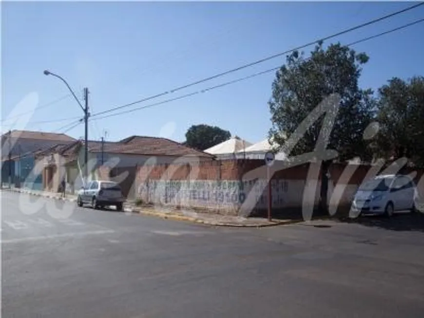 Foto 1 de Lote/Terreno à venda, 2667m² em Centro, Ibaté