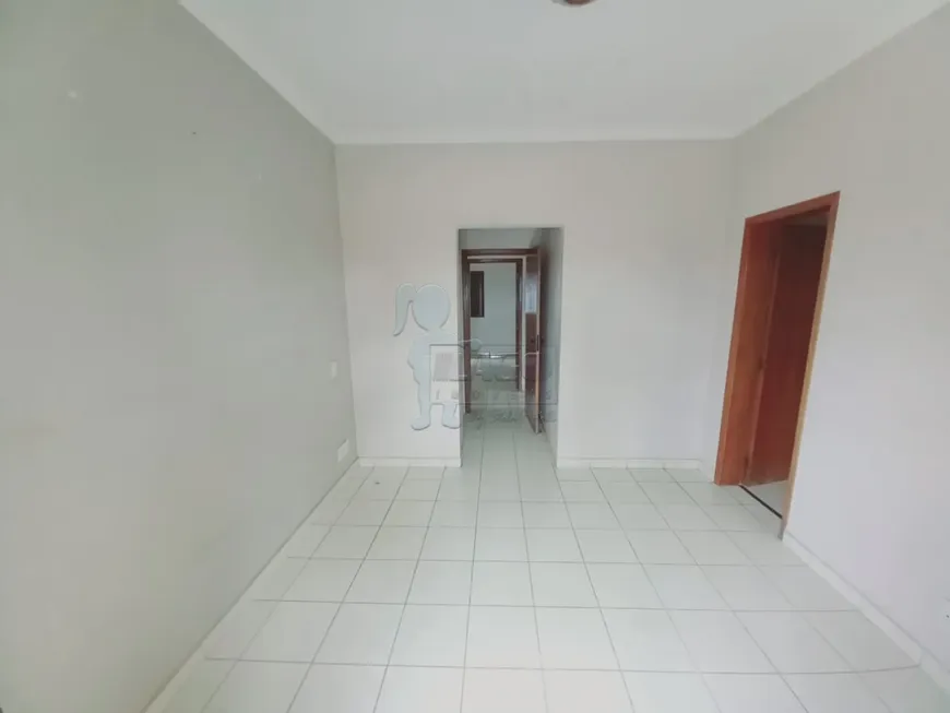 Foto 1 de Casa com 3 Quartos para alugar, 240m² em Ribeirânia, Ribeirão Preto