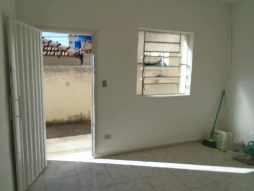 Foto 1 de Casa com 2 Quartos para alugar, 40m² em Centro, Piracicaba