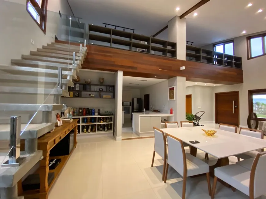 Foto 1 de Casa de Condomínio com 3 Quartos à venda, 1241m² em Condominio Village Aracoiaba, Aracoiaba da Serra