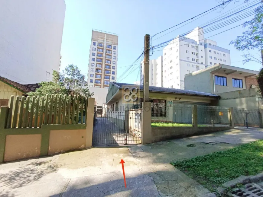 Foto 1 de Casa com 2 Quartos para alugar, 68m² em Portão, Curitiba