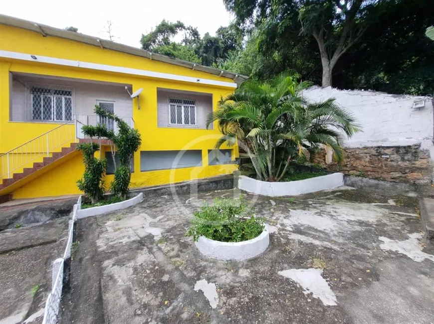 Foto 1 de Casa com 2 Quartos à venda, 82m² em Madureira, Rio de Janeiro