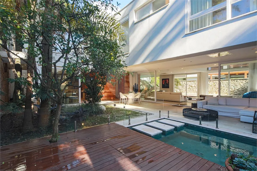 Foto 1 de Casa de Condomínio com 4 Quartos à venda, 482m² em Brooklin, São Paulo