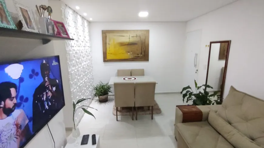 Foto 1 de Apartamento com 2 Quartos à venda, 54m² em Jardim Caiapia, Cotia