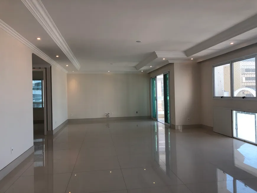 Foto 1 de Apartamento com 3 Quartos à venda, 253m² em Alphaville, Barueri