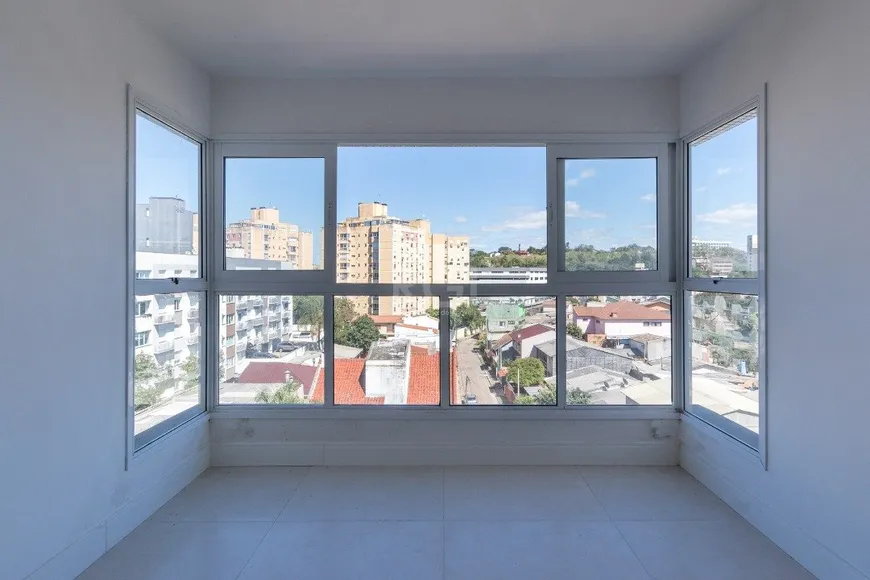 Foto 1 de Apartamento com 2 Quartos à venda, 70m² em Camaquã, Porto Alegre