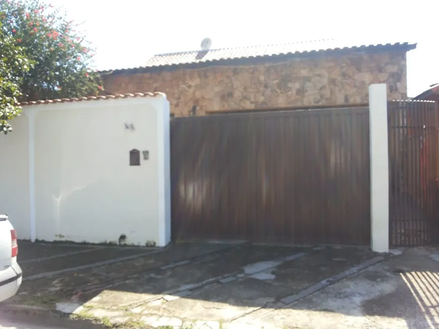 Foto 1 de Casa com 3 Quartos à venda, 160m² em Santa Cruz, Jaguariúna
