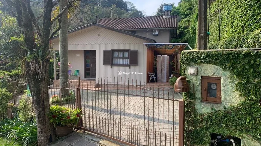 Foto 1 de Casa com 3 Quartos à venda, 62m² em Piratini, Gramado