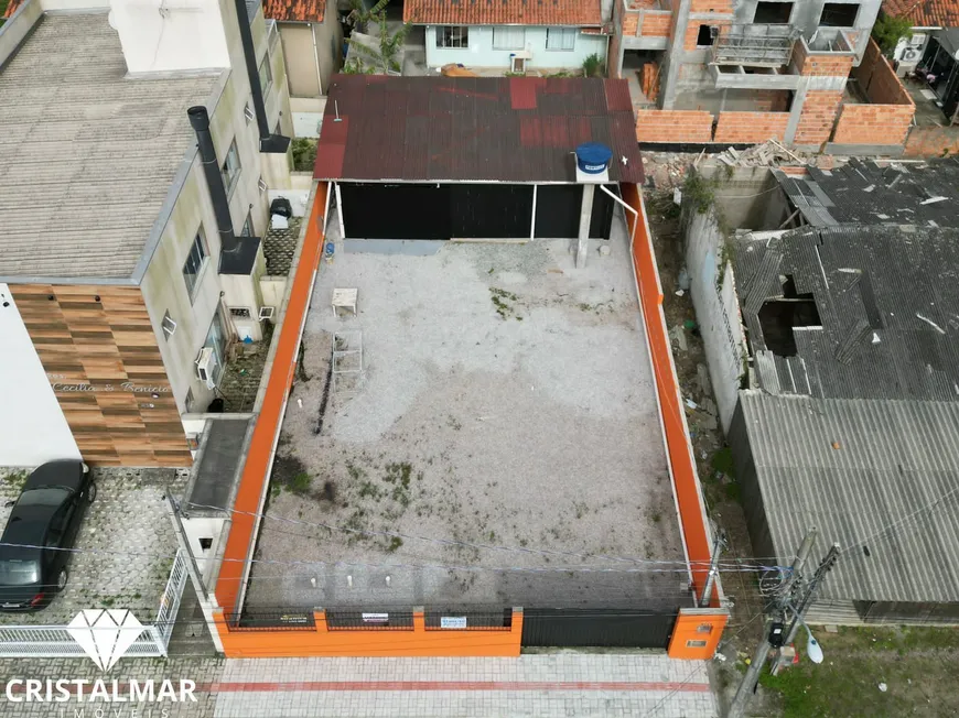 Foto 1 de Lote/Terreno à venda, 264m² em Zé Amândio, Bombinhas
