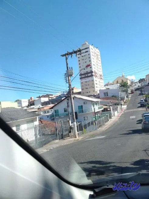 Foto 1 de Lote/Terreno à venda, 449m² em Barreiros, São José