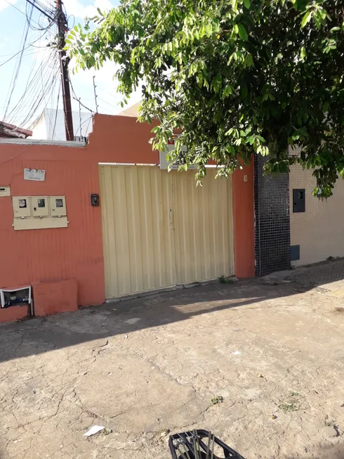 Foto 1 de Casa com 1 Quarto para alugar, 40m² em Setor Central, Goiânia