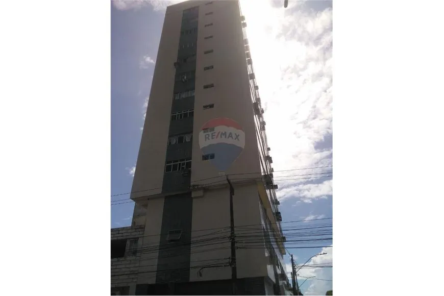 Foto 1 de Apartamento com 3 Quartos à venda, 65m² em Santo Amaro, Recife