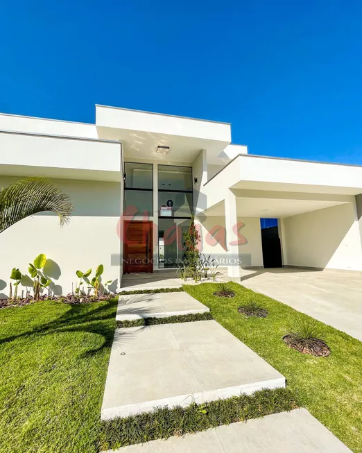 Foto 1 de Casa com 3 Quartos à venda, 420m² em Mar Verde II, Caraguatatuba