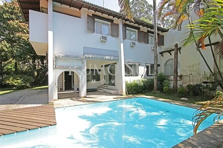 Foto 1 de Casa com 3 Quartos à venda, 450m² em Jardim Marajoara, São Paulo