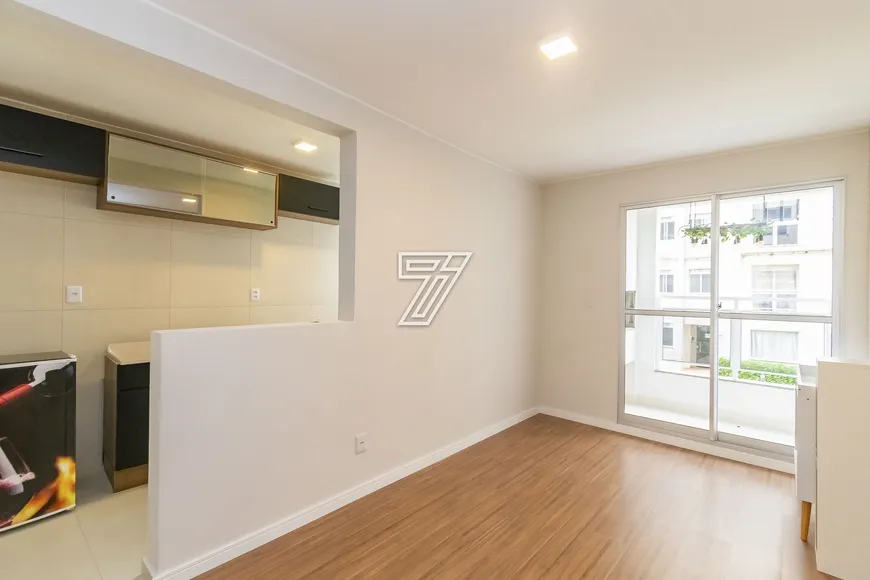 Foto 1 de Apartamento com 2 Quartos à venda, 49m² em Bairro Alto, Curitiba