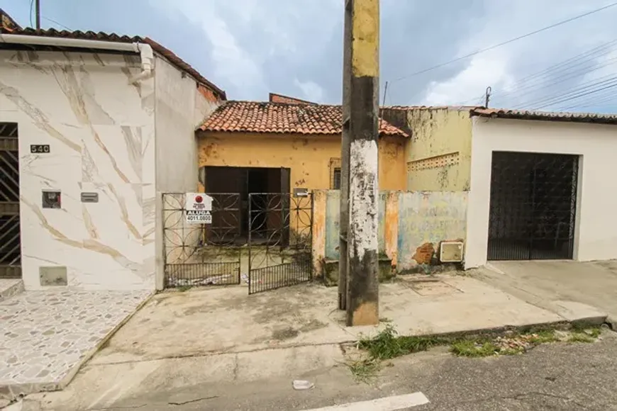 Foto 1 de Casa com 2 Quartos para alugar, 70m² em Alto da Balança, Fortaleza