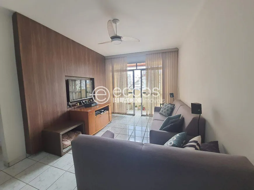 Foto 1 de Apartamento com 3 Quartos à venda, 112m² em Centro, Uberlândia