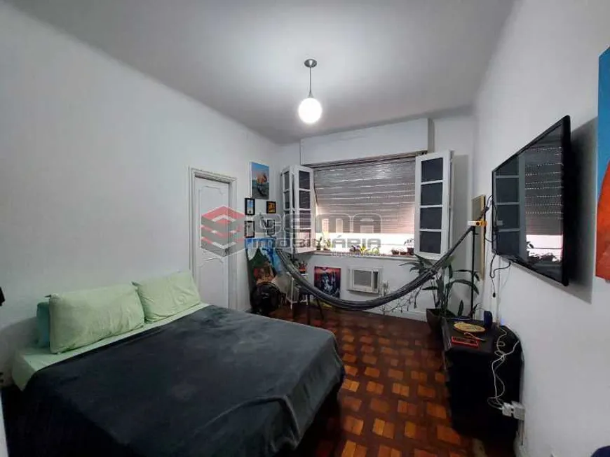 Foto 1 de Apartamento com 2 Quartos à venda, 60m² em Centro, Rio de Janeiro