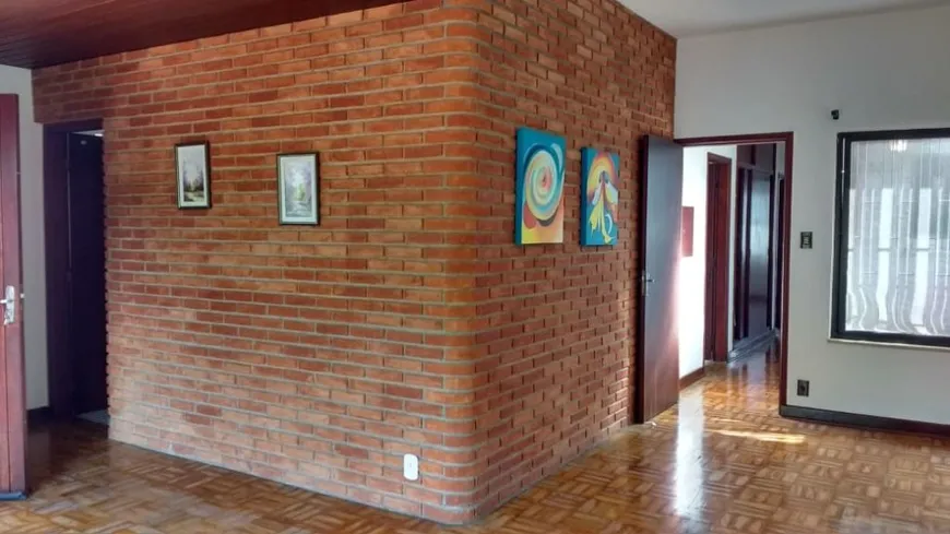 Foto 1 de Casa com 2 Quartos à venda, 171m² em Pastoril, Ribeirão Pires
