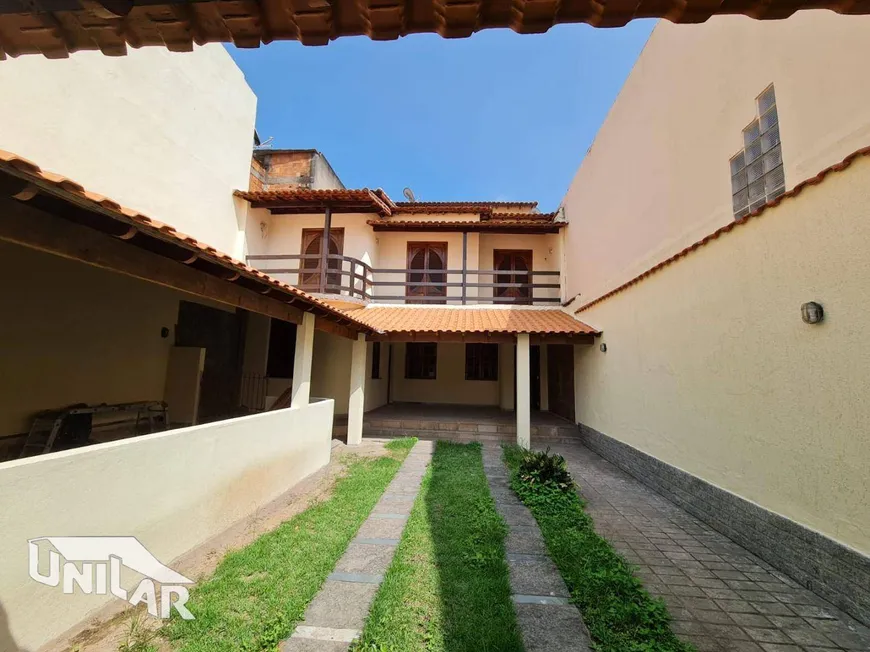 Foto 1 de Casa com 3 Quartos à venda, 280m² em Sessenta, Volta Redonda