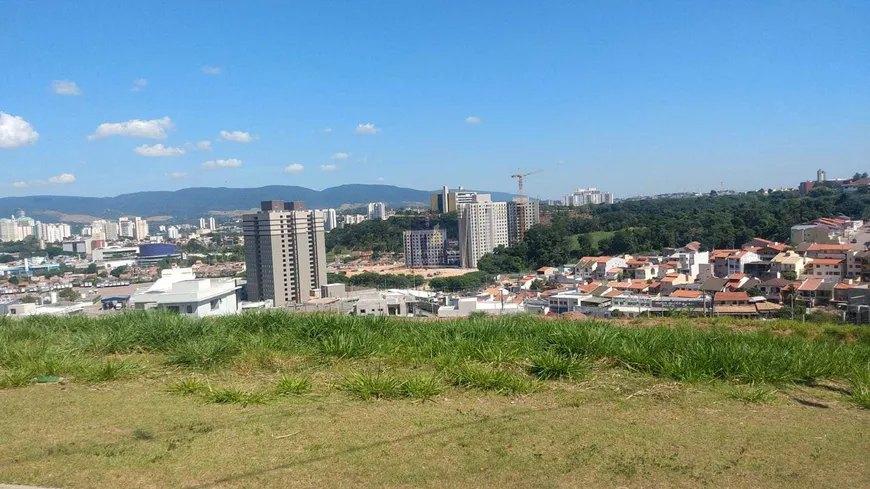 Foto 1 de Lote/Terreno à venda, 588m² em Loteamento Residencial e Comercial Horto Florestal, Jundiaí