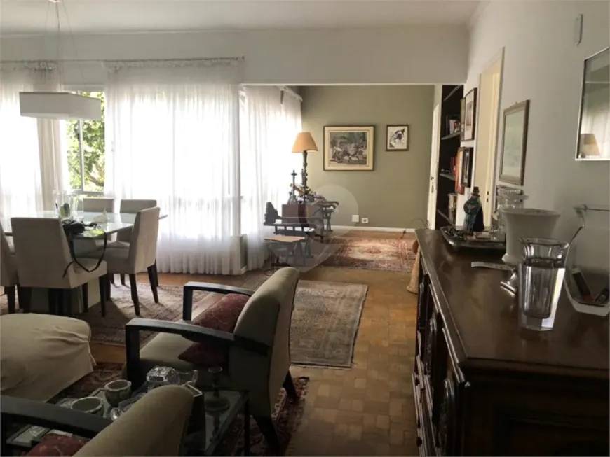 Foto 1 de Apartamento com 3 Quartos à venda, 158m² em Jardim América, São Paulo