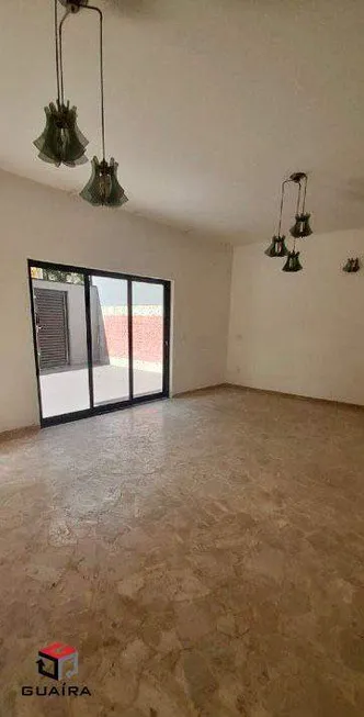 Foto 1 de com 3 Quartos para alugar, 241m² em Rudge Ramos, São Bernardo do Campo