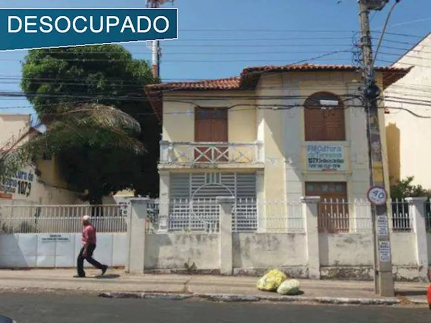 Foto 1 de Casa com 6 Quartos à venda, 334m² em Centro, Teresina