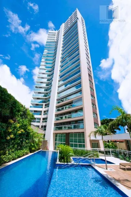 Foto 1 de Apartamento com 4 Quartos à venda, 246m² em Meireles, Fortaleza