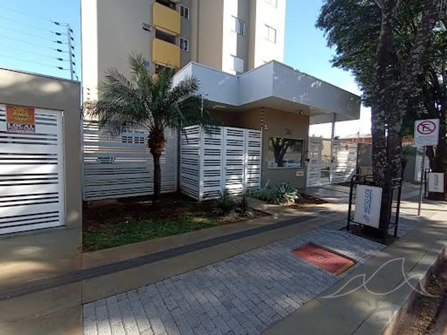 Foto 1 de Apartamento com 2 Quartos à venda, 55m² em Zona 7, Maringá