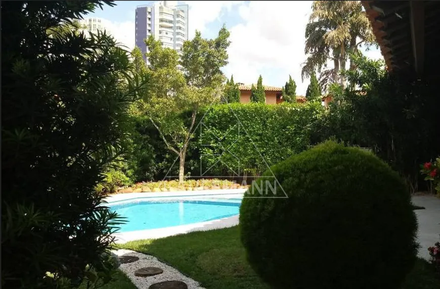 Foto 1 de Casa de Condomínio com 4 Quartos para venda ou aluguel, 753m² em Jardim Luzitânia, São Paulo