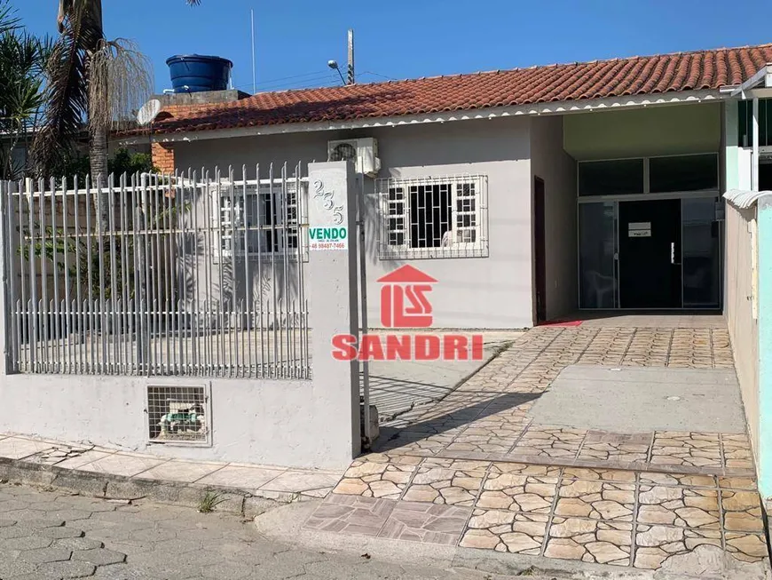 Foto 1 de Casa com 2 Quartos à venda, 95m² em Ingleses do Rio Vermelho, Florianópolis