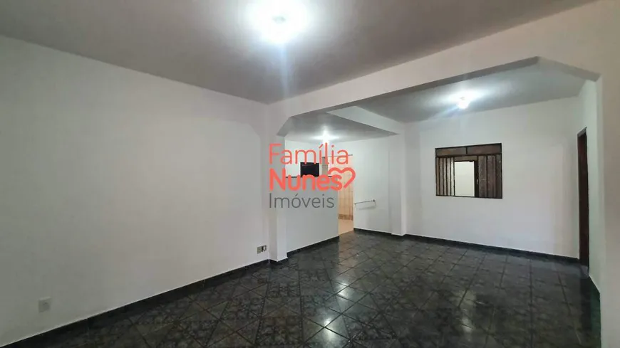 Foto 1 de Casa com 4 Quartos à venda, 235m² em Santo Antonio, Contagem