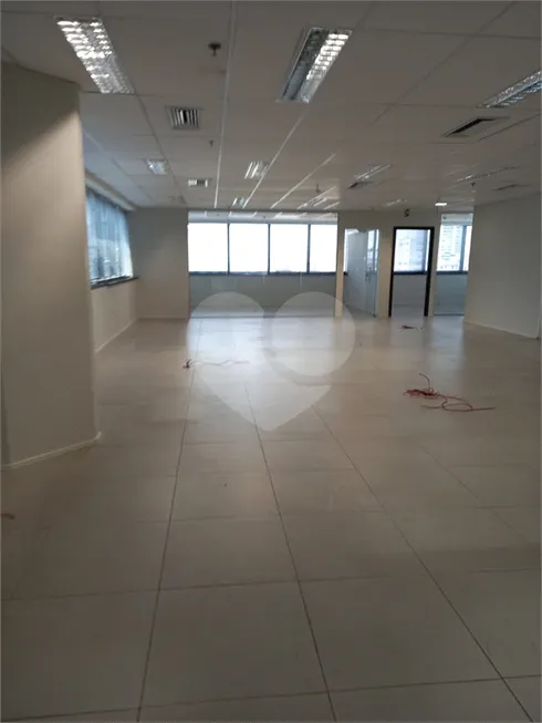 Foto 1 de Sala Comercial para alugar, 200m² em Bela Vista, São Paulo