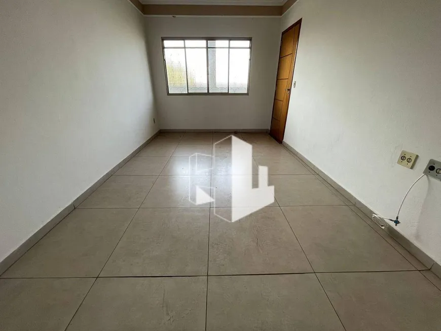 Foto 1 de Casa com 3 Quartos para alugar, 150m² em Jardim Nova Jau, Jaú