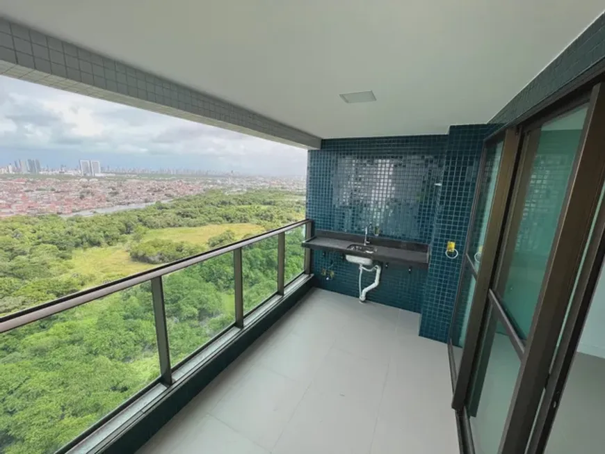 Foto 1 de Apartamento com 4 Quartos à venda, 135m² em Prado, Recife