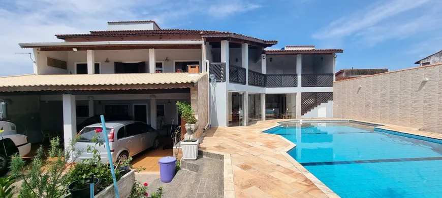 Foto 1 de Casa com 6 Quartos à venda, 210m² em Jardim Corumbá, Itanhaém