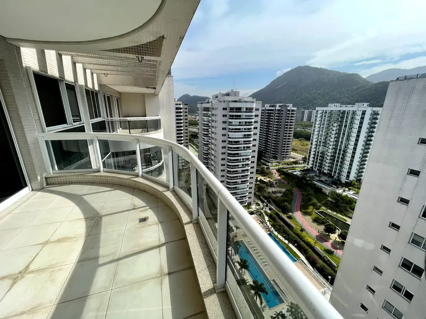 Foto 1 de Cobertura com 3 Quartos à venda, 163m² em Camorim, Rio de Janeiro